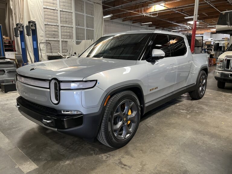 Rivian Service Shop